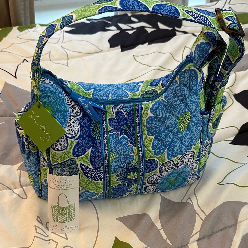 NWT Vera Bradley Doodle Daisy Blue and Green Patterned Shoulder Bag